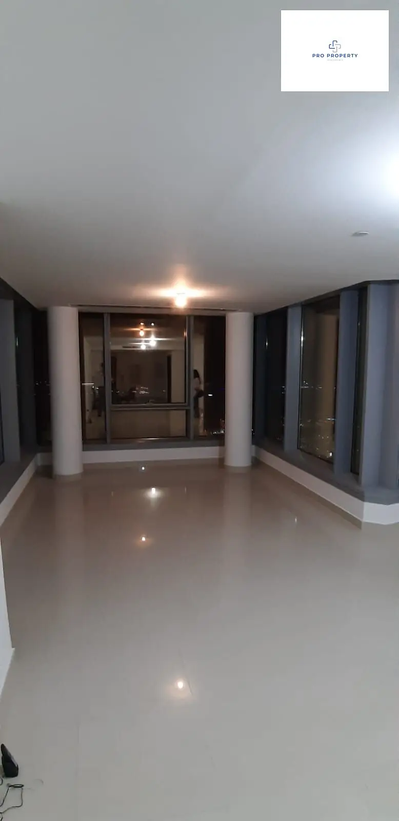 Modern 2BR Premium Amenities Luxury Living (10)