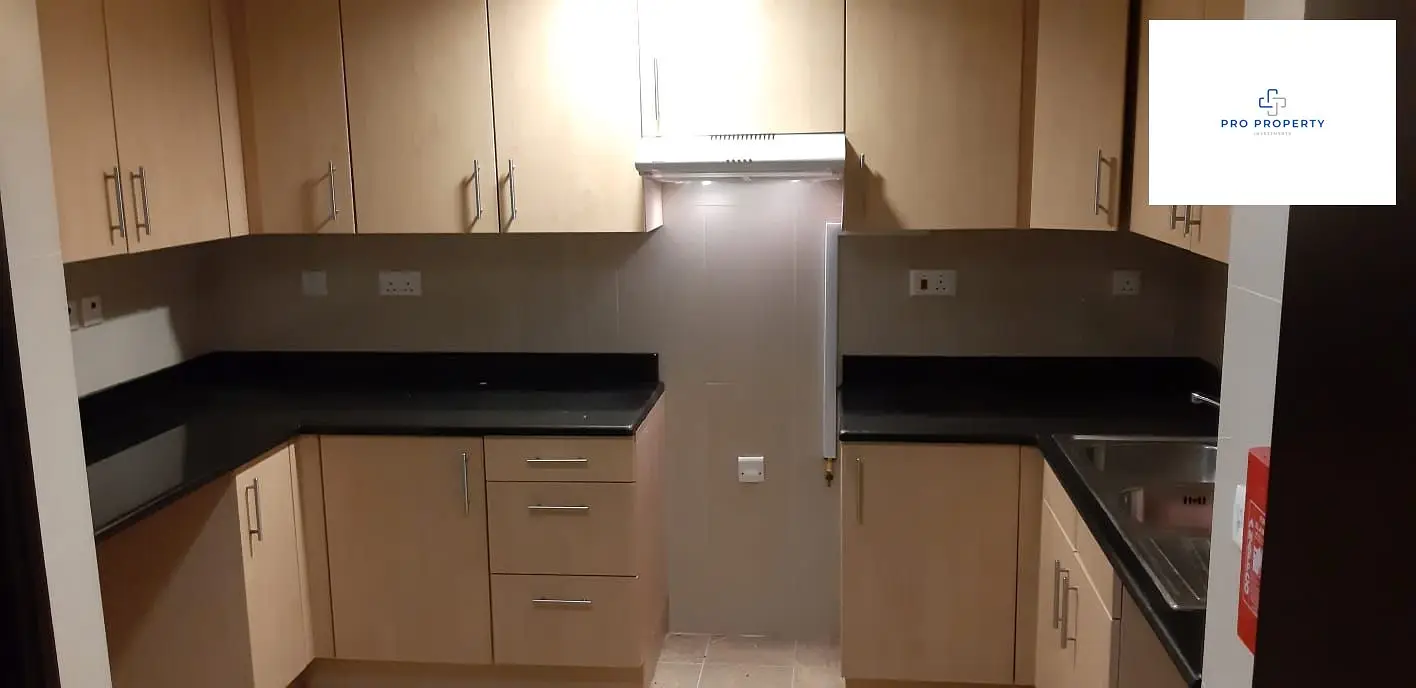 Modern 2BR Premium Amenities Luxury Living (7)
