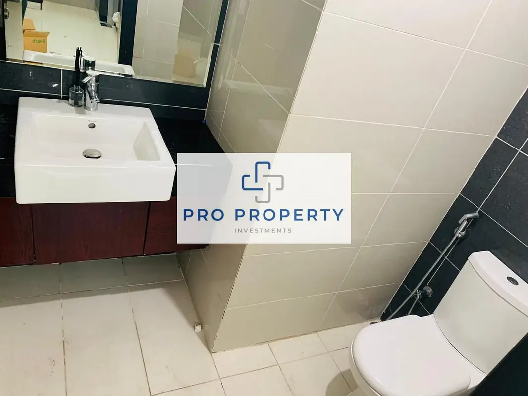 Stylish 1BR Spacious Living Sea View (6)