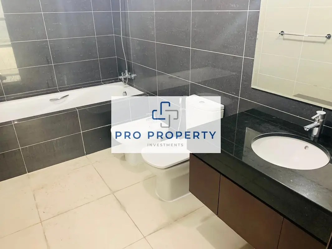 Stylish 1BR Spacious Living Sea View (7)
