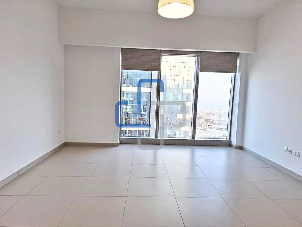 863400183-1066×800